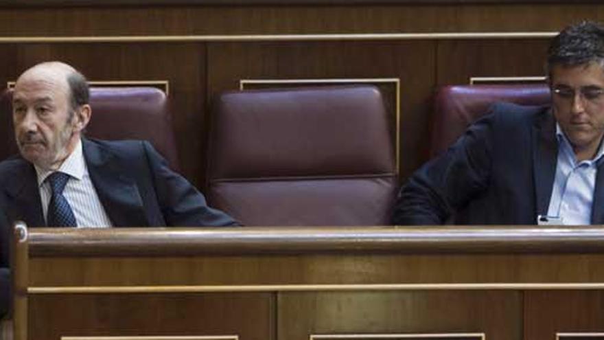 Rubalcaba y Madina, el jueves en el Congreso.