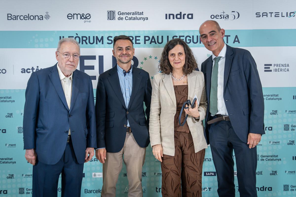 Joan Tàpia, presidente del Comité Editorial de El Periódico; Sergi Saborit, subdirector de El Periódico; Gemma Martínez, directora adjunta de El Periódico; Jordi Sacristán, socio director de Comunicación Financiera de Roman