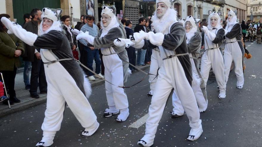 Los disfraces de carnaval implican una  media de gasto de 389.550 euros en Vilagarcía