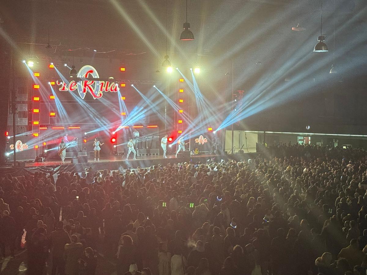 En imágenes: Así fue el "Tekilazo" de Nochevieja en Avilés