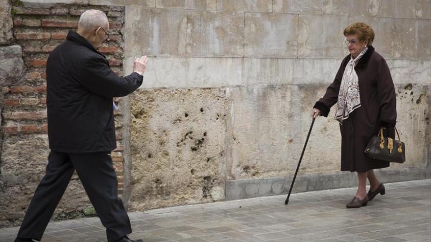 Más jubilados y menos población en Extremadura