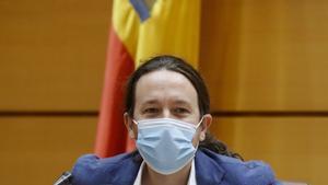 MADRID, 14/05/2020.- El vicepresidente segundo y ministro español de Derechos Sociales y Agenda 2030, Pablo Iglesias (c), se dispone a comparecer ante la Comisión de Derechos Sociales del Senado, este jueves, en Madrid, para dar cuenta de su labor de coordinación de las políticas de asuntos sociales del Ejecutivo durante la crisis del coronavirus. EFE/Basllesteros POOL