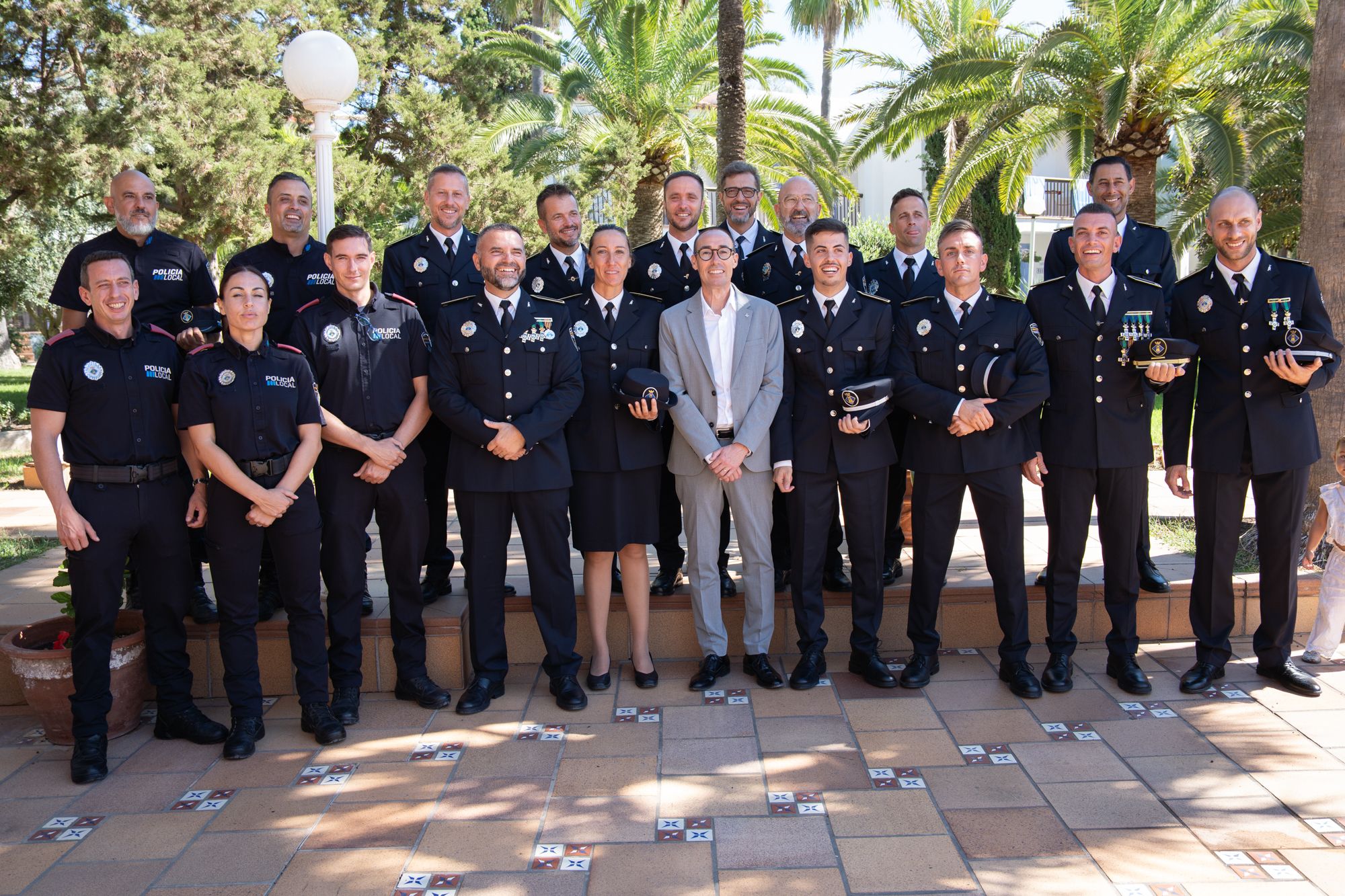 Así ha sido la entrega de medallas para premiar la labor de tres policías de Formentera