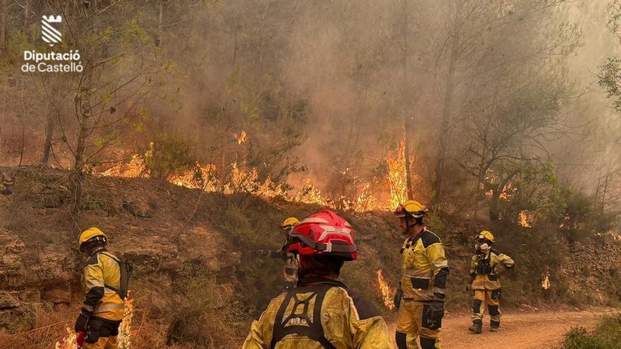El incendio de la Vall d'Uixó sigue "sin control" y son ya 7.200 las hectáreas quemadas