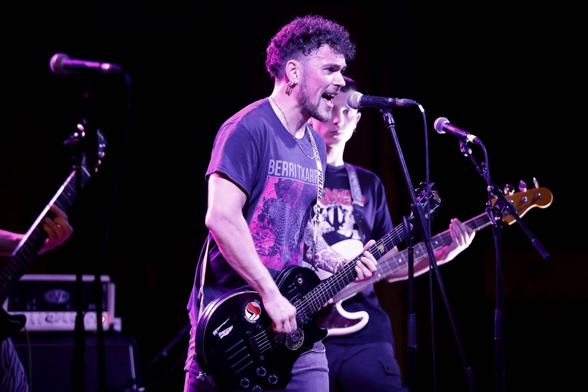 Girona. Plaça Sant Pere. 13e Sant Pere Rock. Concert Incendi Punk Rock.