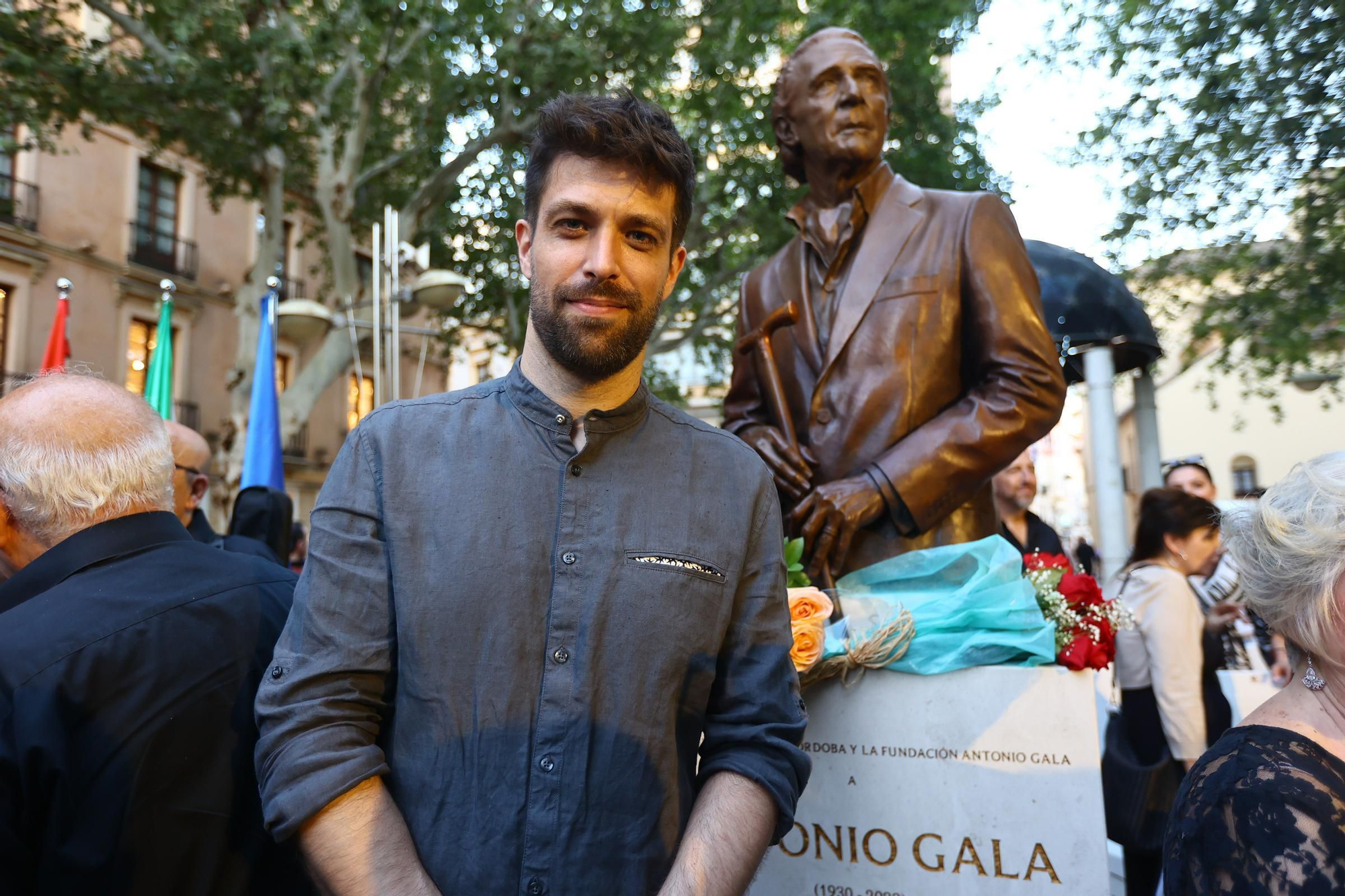 Antonio Gala se hace eterno junto al Gran Teatro
