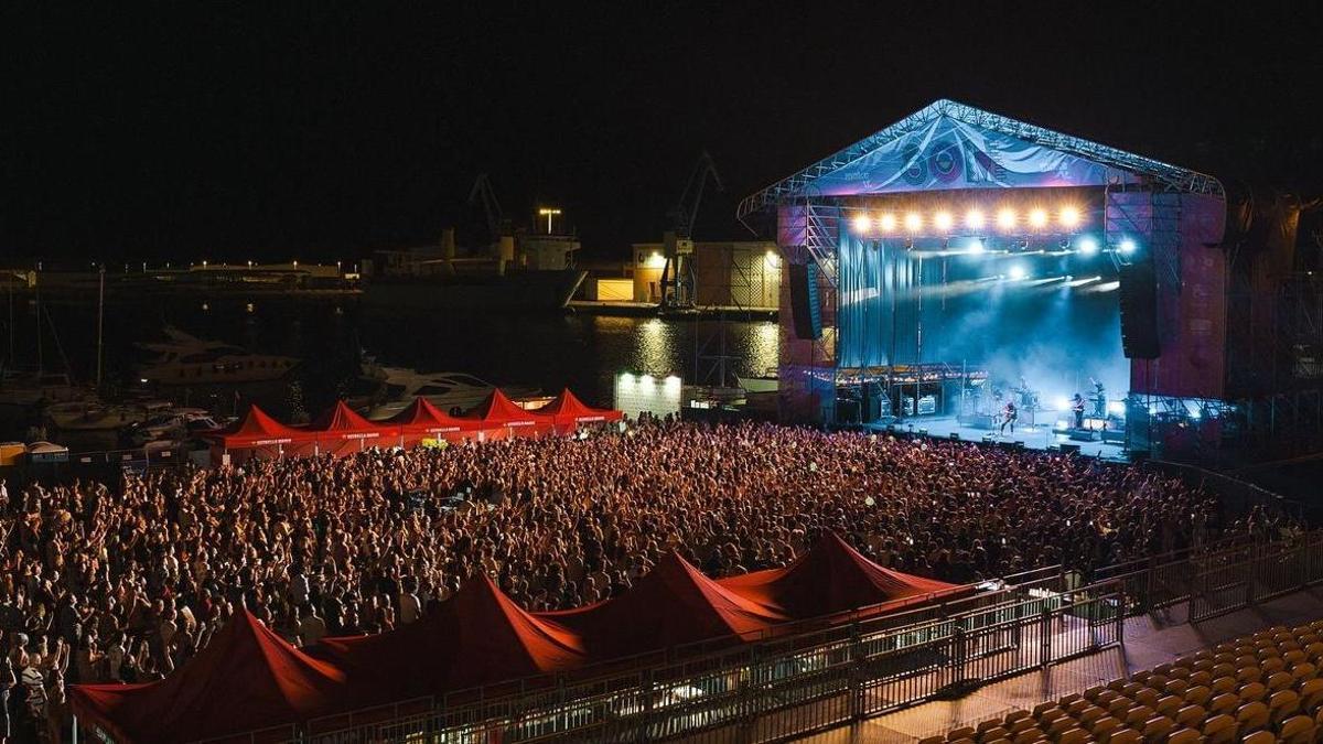 El Real Club Náutico de Castellón volverá a transformarse este verano en un escenario musical de ensueño.