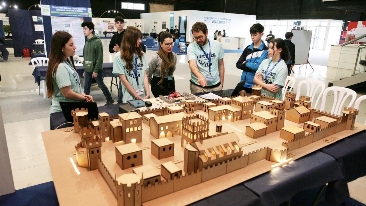 FOTOGALERÍA I Vila-real inaugura la quinta edición de Vilaciència, la feria para fomentar vocaciones científicas