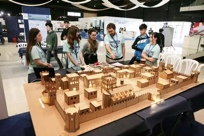FOTOGALERÍA I Vila-real inaugura la quinta edición de Vilaciència, la feria para fomentar vocaciones científicas