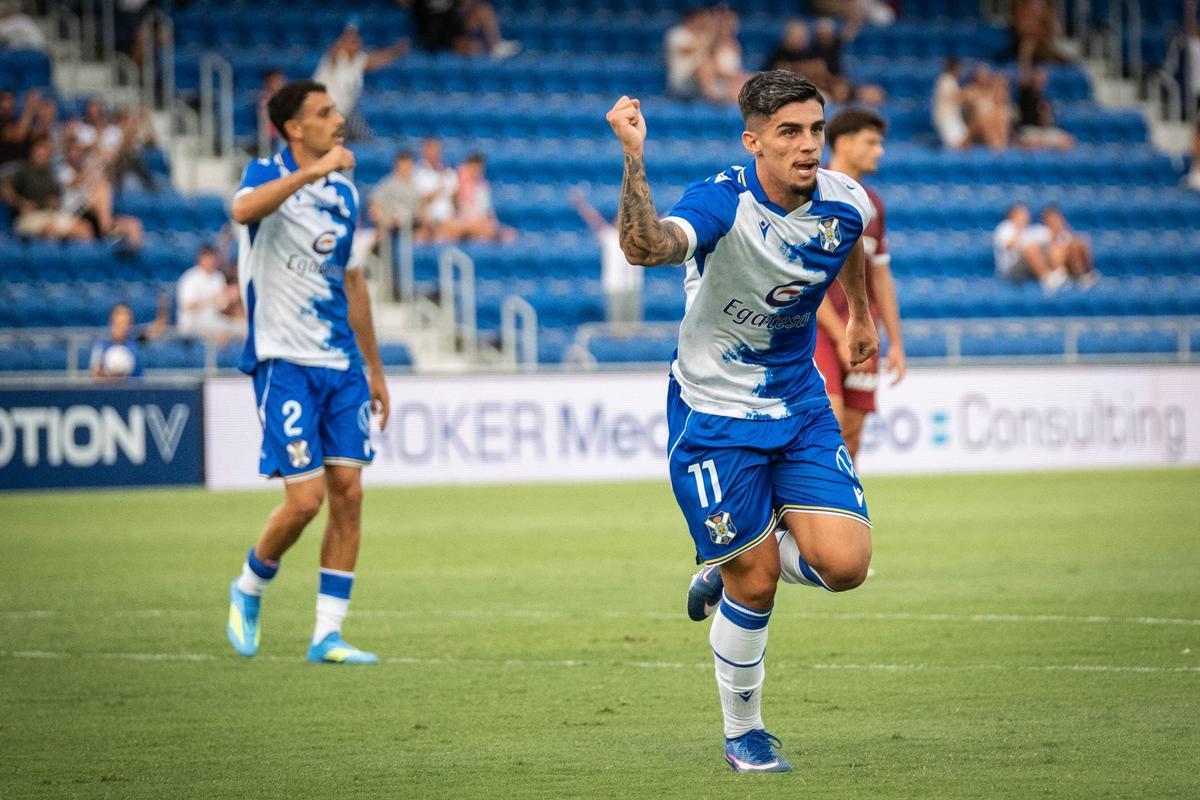 Víctor Moreno, jugador del CD Tenerife.