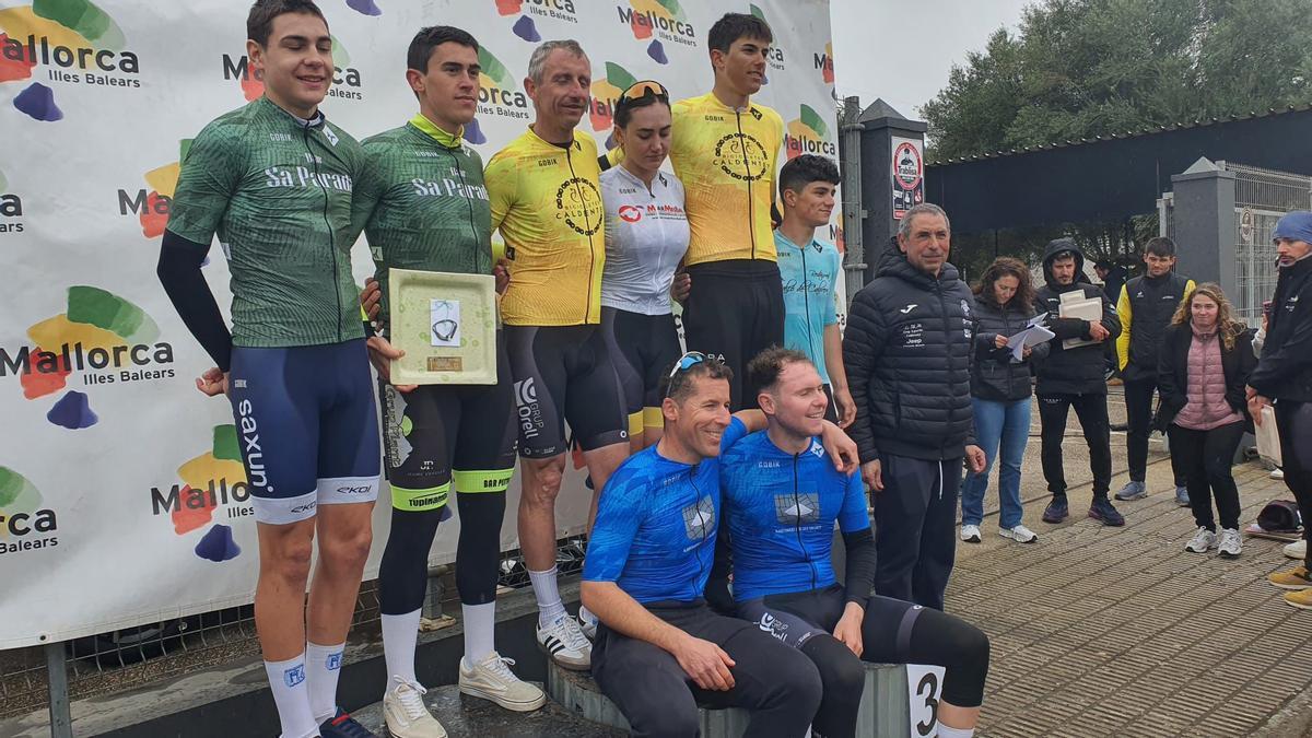Los mejores posan en el podio en Manacor.