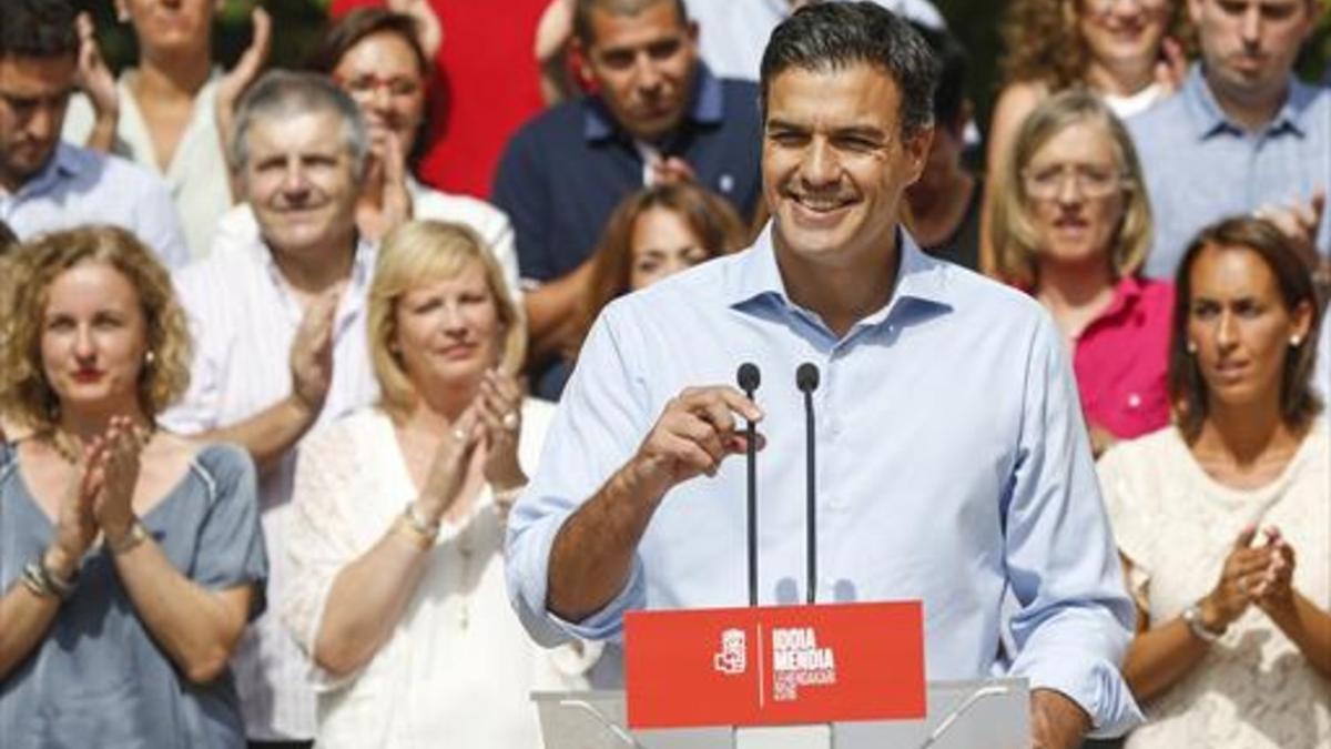 Pedro Sánchez, en un acto de precampaña en San Sebastián, ayer.