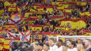 Els Mossos analitzen les càmeres de l’estadi