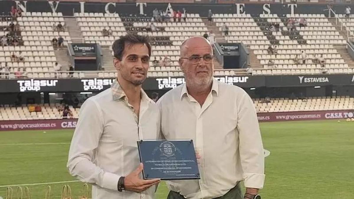 Alejandro Arribas junto a Eduardo Noguera el pasado curso en el estadio Cartagonova.