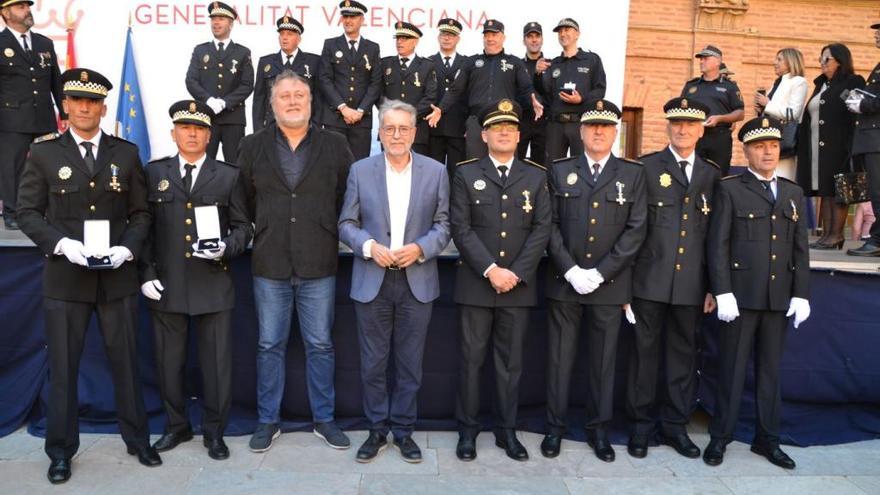Nueve agentes de la Policía Local de Albal han sido distinguidos por el Consell