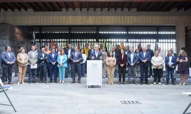 Reunión sobre el reto demográfico entre el Gobierno de Canarias y los alcaldes de municipios de menos de 10.000 habitantes