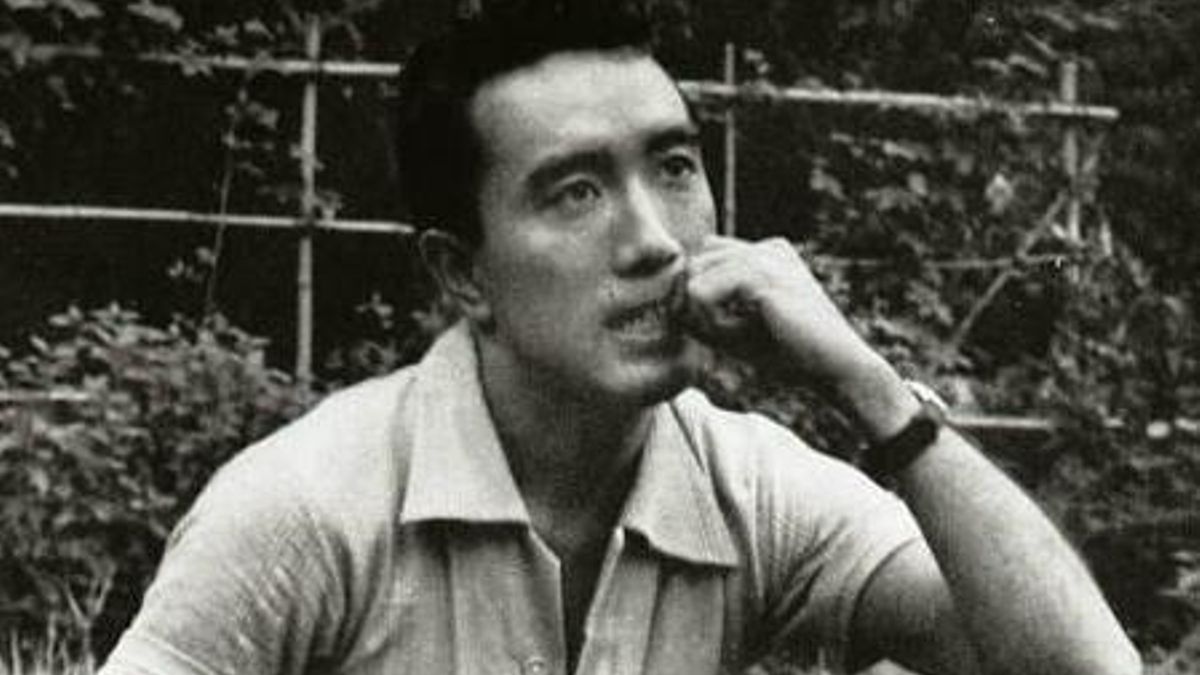 El escritor japonés Yukio Mishima.