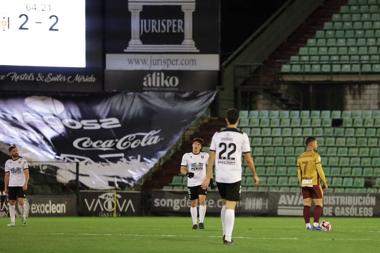 Mérida-Córdoba CF: las imágenes del partido en el Estadio Romano