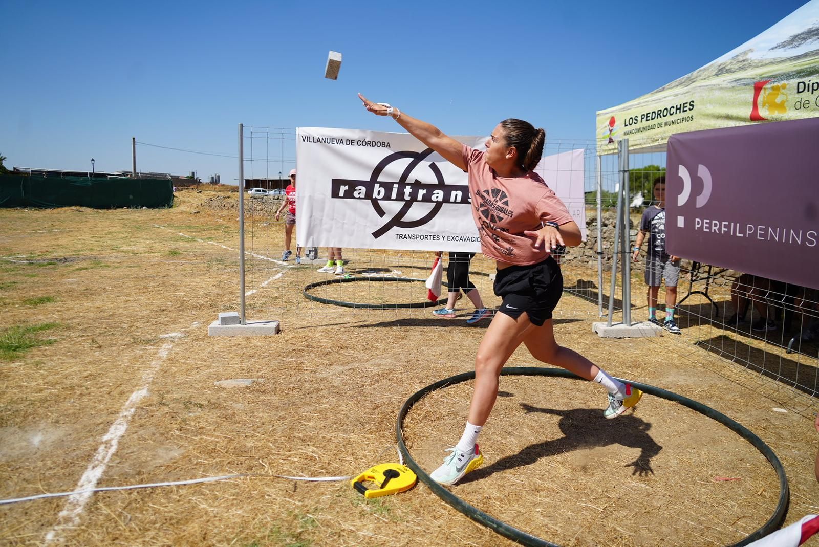 Añora vive una intensa jornada de juegos en las Olimpiadas Rurales