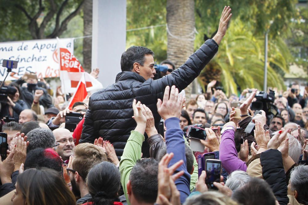 Pedro Sánchez reaparece en un acto en Xirivella