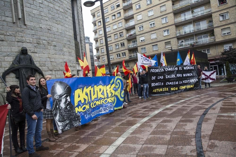 La asociación “Asturies non conforme” celebra el Día de la Hispanidad