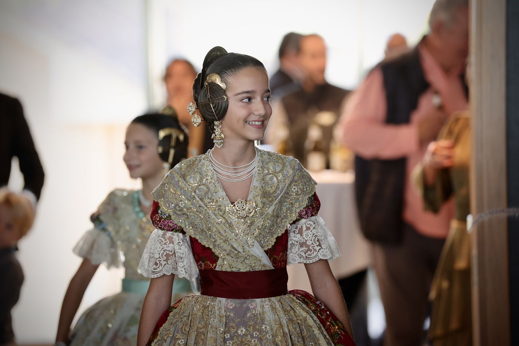 Visita de las infantiles a la presentación de Jacinto Benavente, la de Maria Mariner