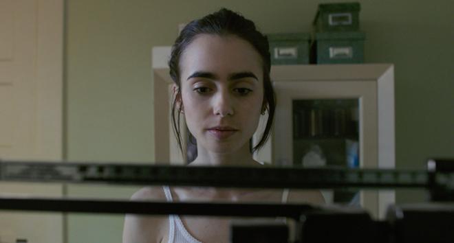 Lily Collins en la película 'Hasta los huesos'