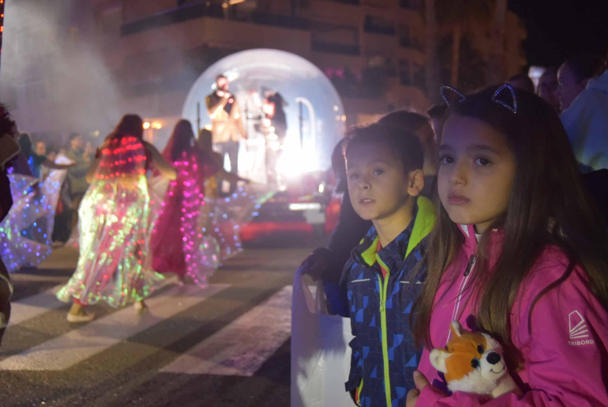 Mira aquí la galería de fotos completa de los Reyes Magos en Santa Eulària