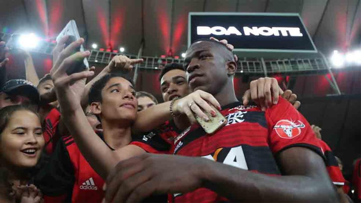 Vinicius Jr. jugó su último partido con el Flamengo en Maracaná