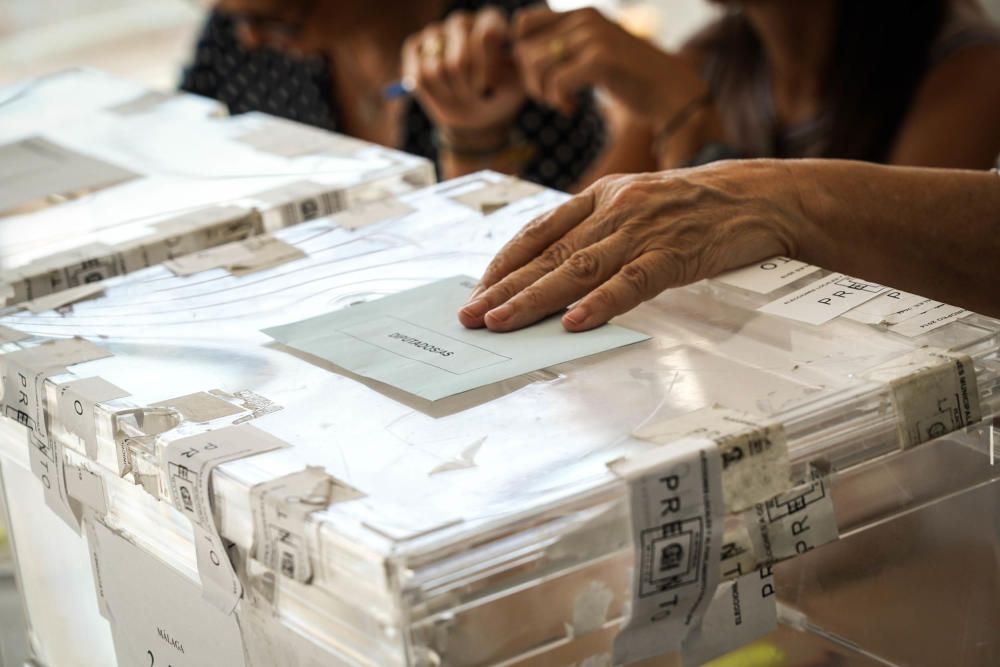 Menos afluencia de votantes en las primeras horas de votación