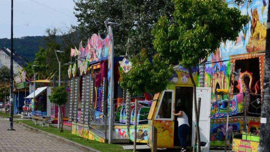 Carro advierte que los fuegos sí sonarán en la procesión