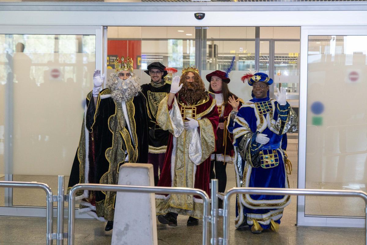 Los Reyes Magos aterrizan en Santiago