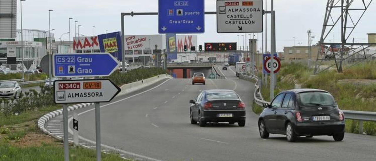 El acceso ferroviario discurrirá semisoterrado en la parte residencial de Castelló y adosado a la CS22.