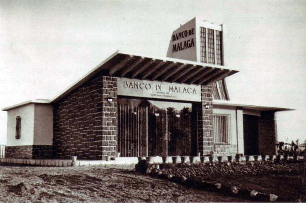 Primitiva sucursal de Montemar, agencia número 1 de Torremolinos del Banco de Málaga, antes de su ampliación.