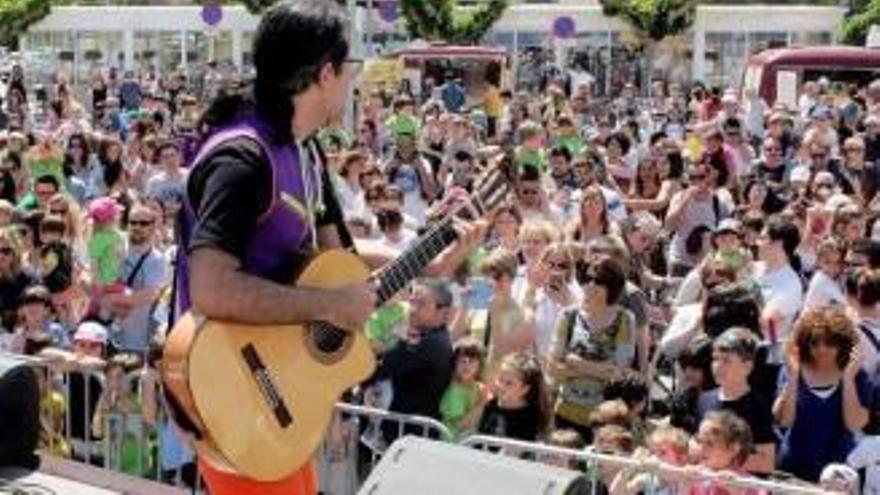 Llançà Música i gastronomia a la Foodtruckada