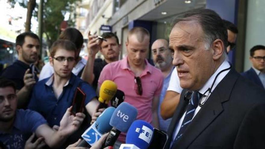 Javier Tebas, presidente de la LFP, a la salida de la vista oral del Elche y el Éibar.