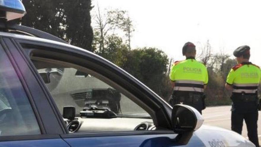 Els mossos busquen els assaltants