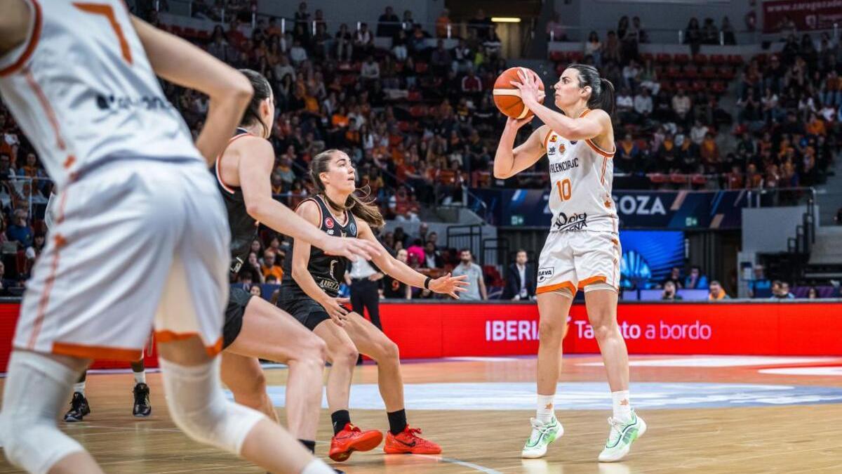 Leticia Romero durante la semifinal de la Euroliga