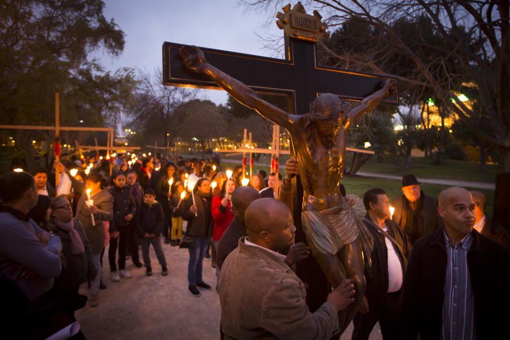 Vía Crucis por el Jardín del Turia