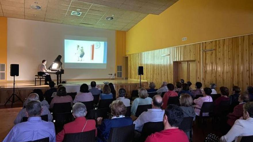 Alfonso Latorre interpretó música de películas. | SERVICIO ESPECIAL