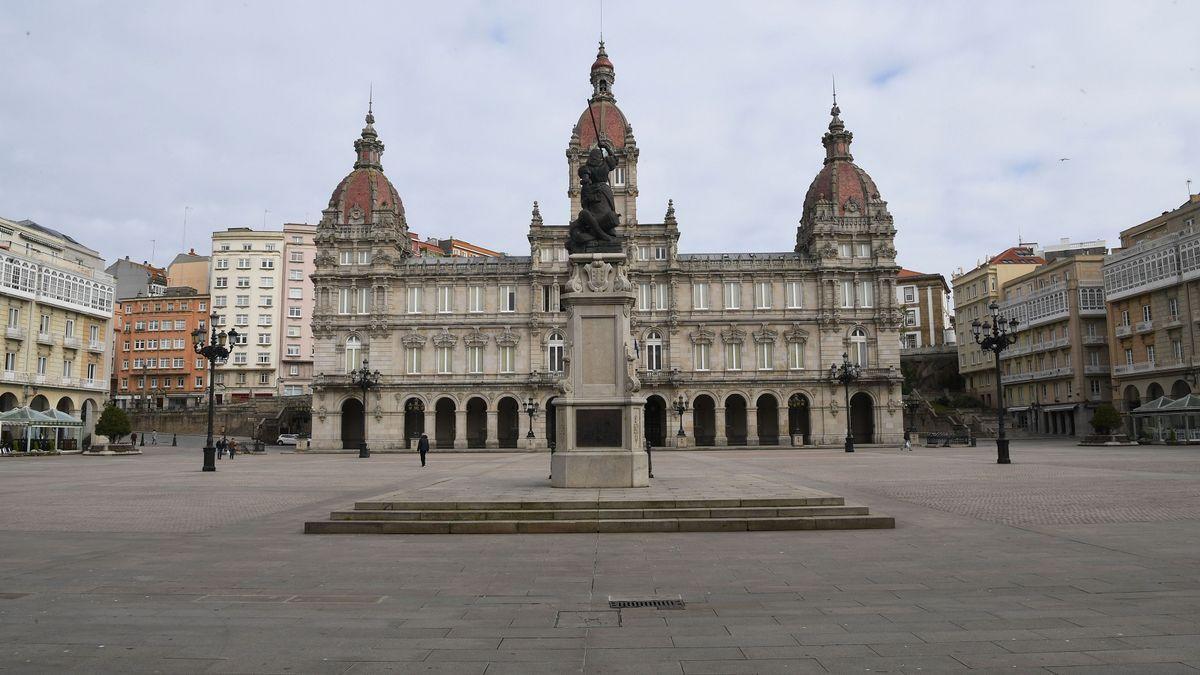 El palacio municipal de María Pita.