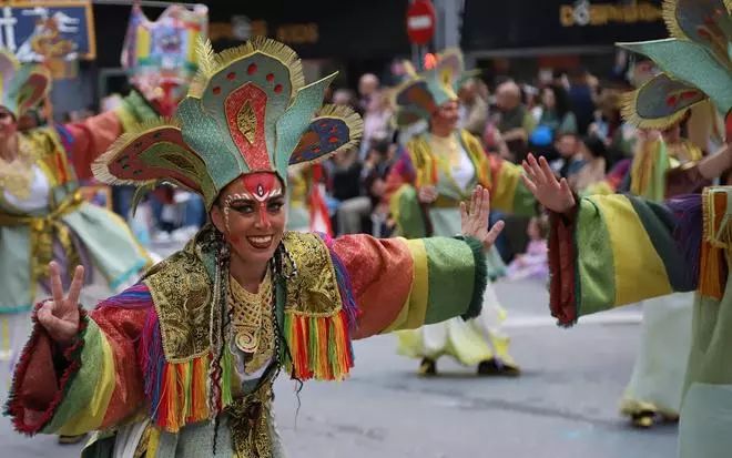 Carnaval de Badajoz: dos semanas de desfiles, concursos de murgas y fiesta ¡Ven a vivirlo!