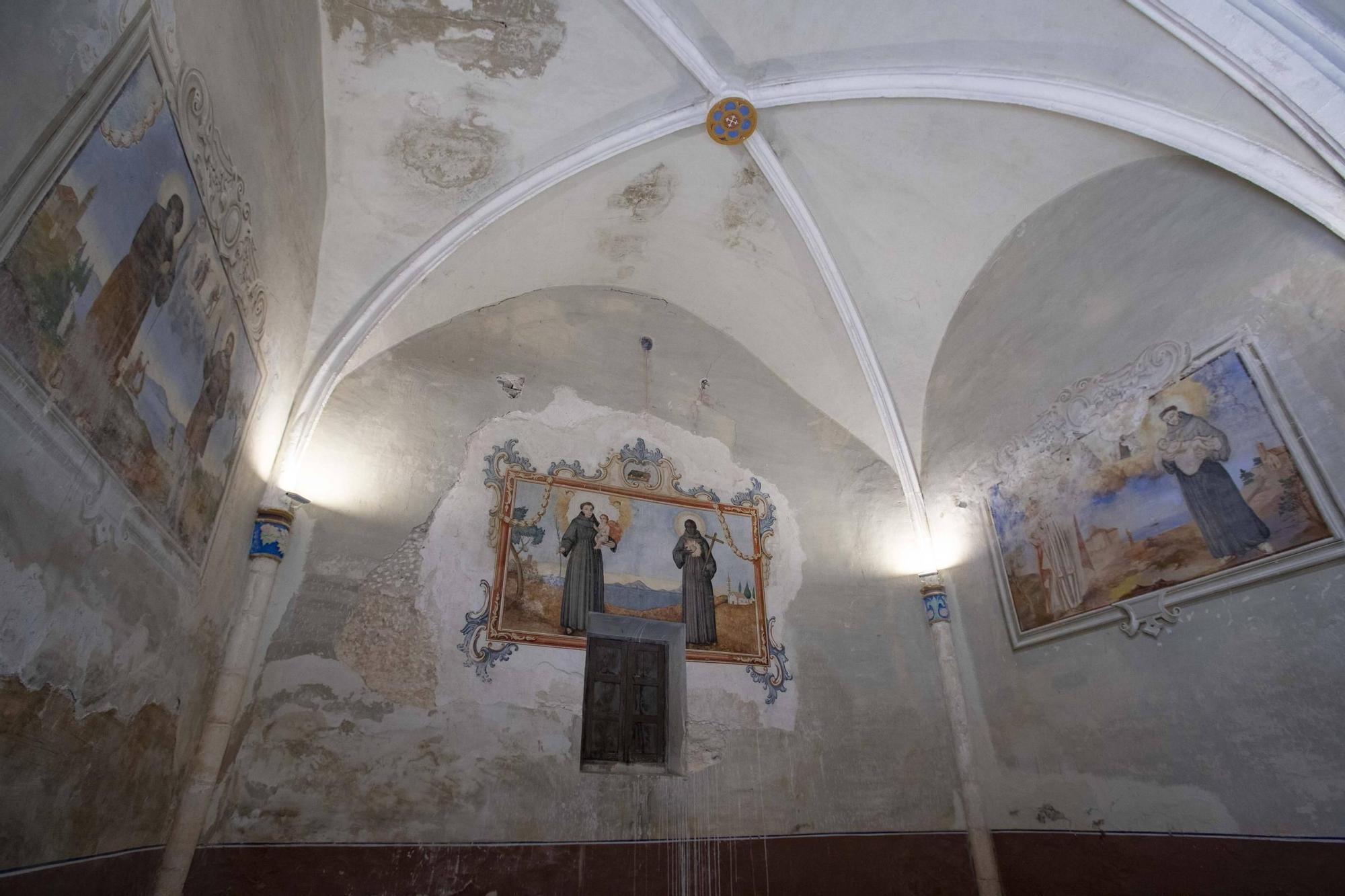 En busca de la financiación para restaurar las pinturas de la ermita de Sant Antonio en Bocairent