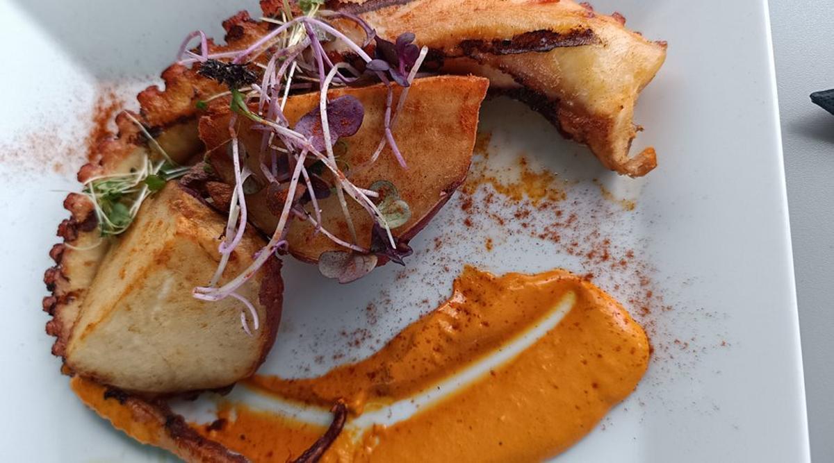 Plato de pulpo servido en Ambigú.