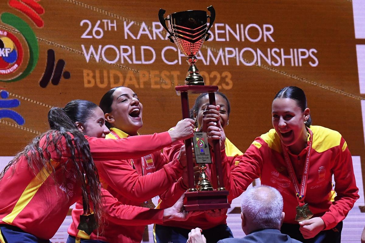 Las campeonas del mundo el pasado mes de octubre