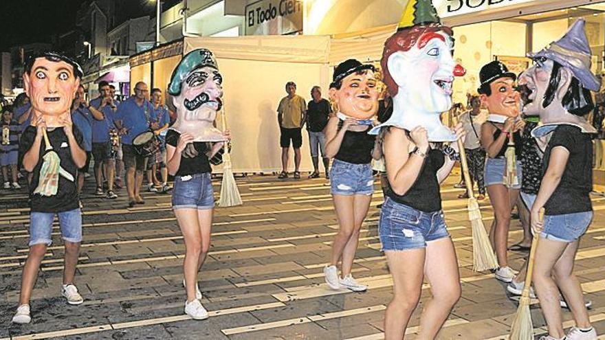 Alcossebre comienza las fiestas con el ‘pregonet’