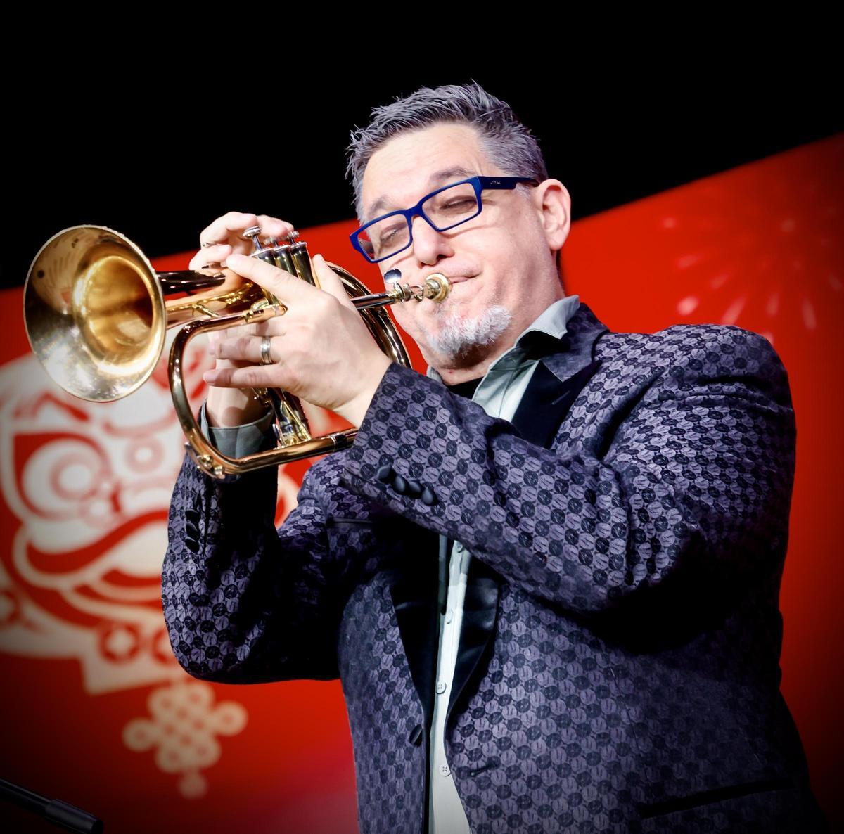 Rex Richarson serà protagonista del concert de tancament al juny al costat de l'UJI Big Band.