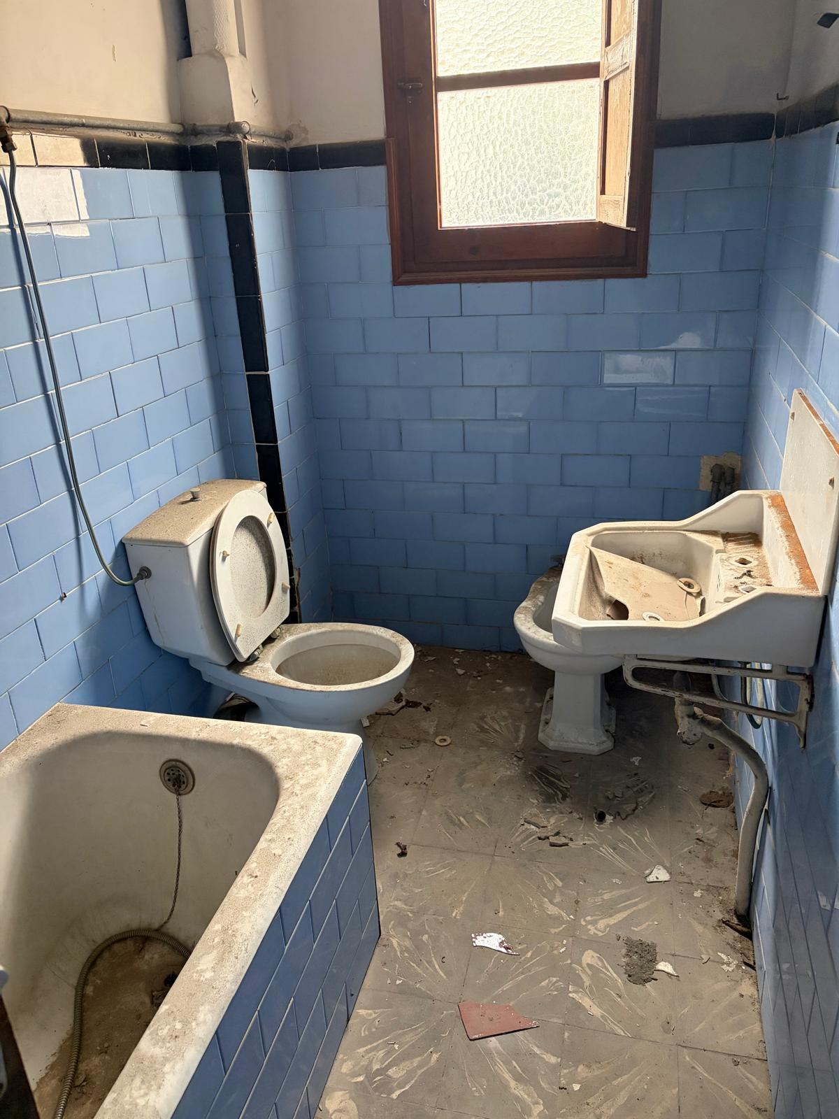 Así está el interior del antiguo edificio de Correos en Gandia