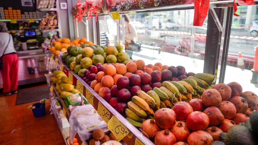 Los excesivos costes frenan el envío de frutas canarias a nuevos mercados