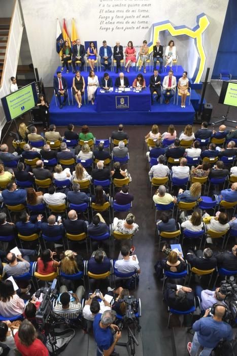 CANARIA. CABILDO INSULAR. LAS PALMAS DE GRAN CANARIA. Firma del pacto de Gobierno del Cabildo de Gran Canaria y presentación de las líneas estratégicas de trabajo. Fotos: Juan Castro  | 26/07/2019 | Fotógrafo: Juan Carlos Castro